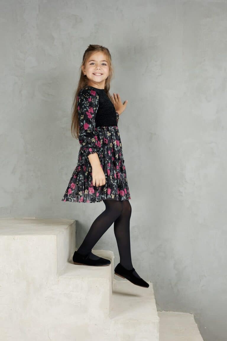 גרביונים לילדות בצבע שחור