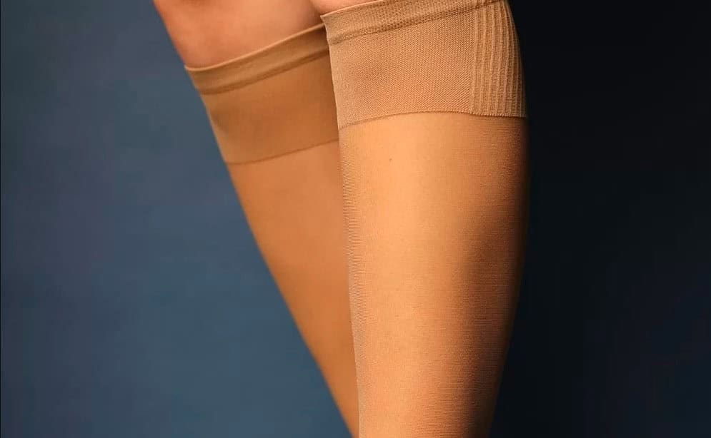 גרבי ברך לנשים: מפגש בין צניעות ואופנה image